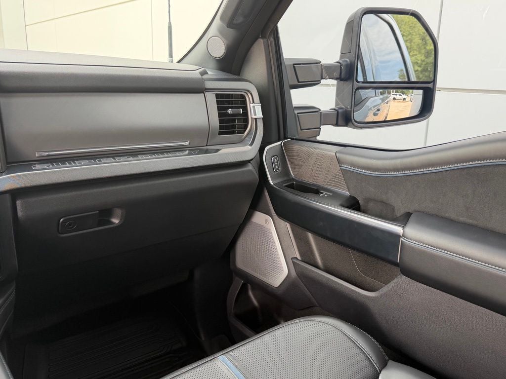 2025 Ford F-250SD Platinum