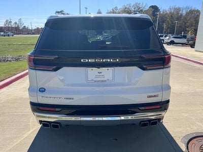 2024 GMC Acadia Denali