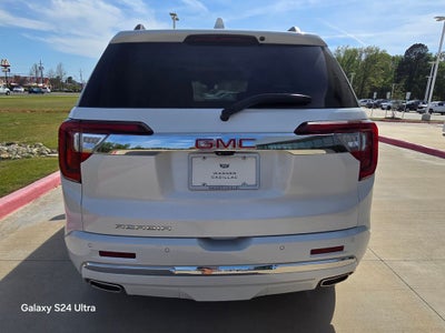 2023 GMC Acadia Denali