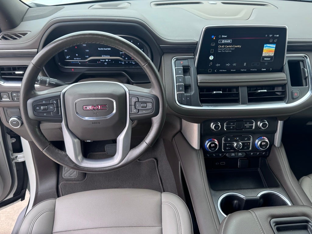 2022 GMC Yukon SLT