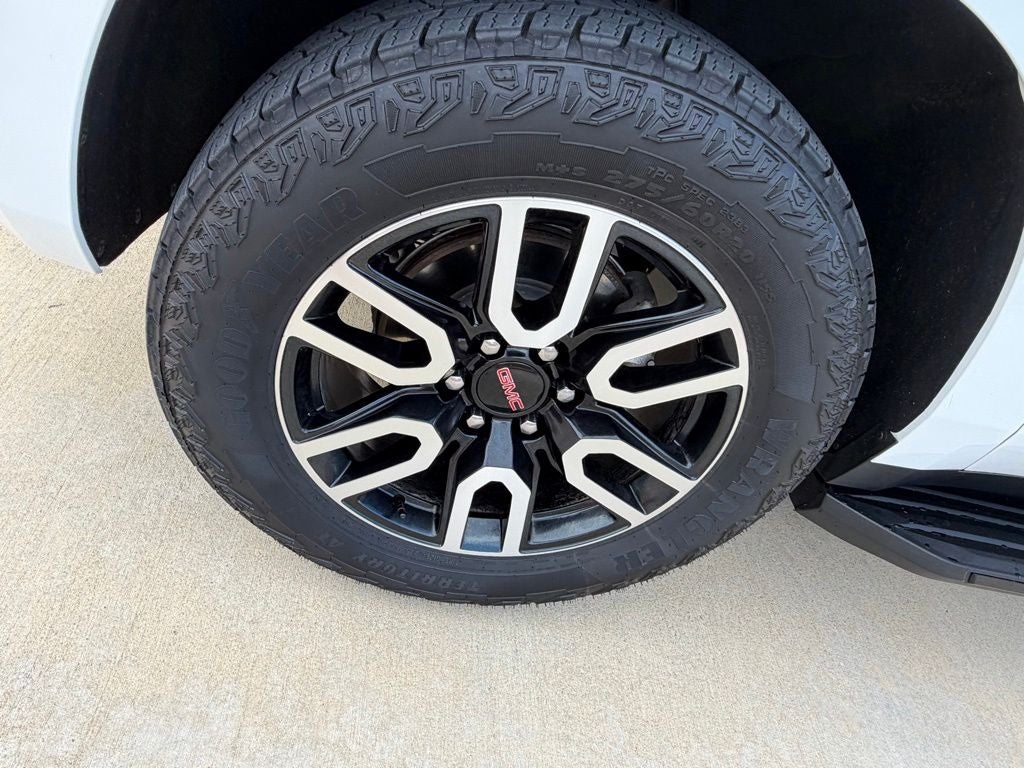 2023 GMC Yukon AT4