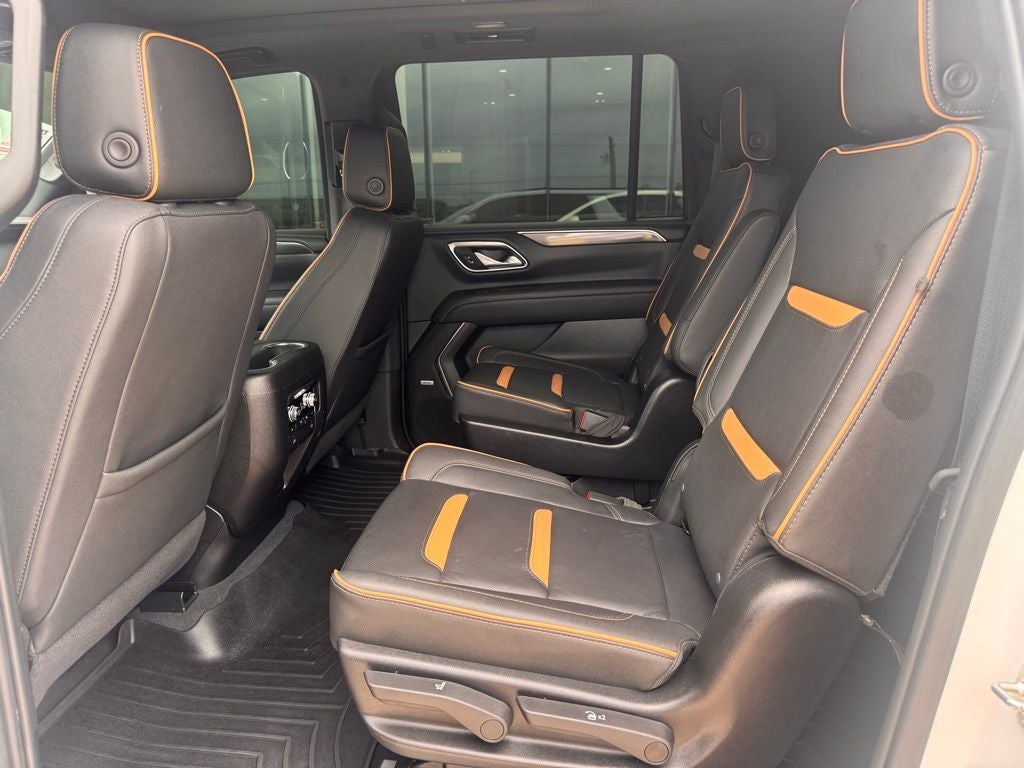 2024 GMC Yukon XL AT4