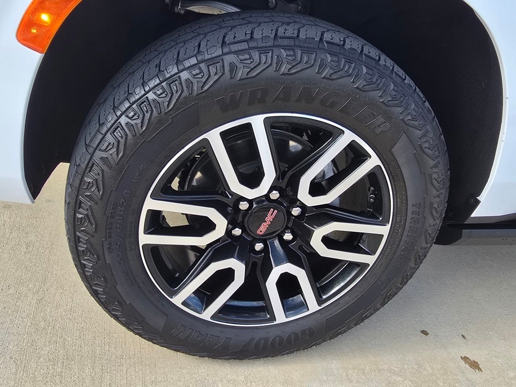 2024 GMC Yukon XL AT4