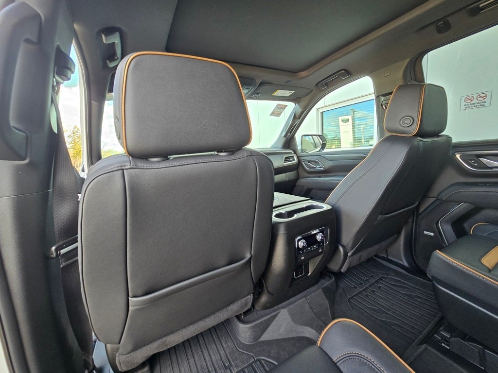 2024 GMC Yukon XL AT4