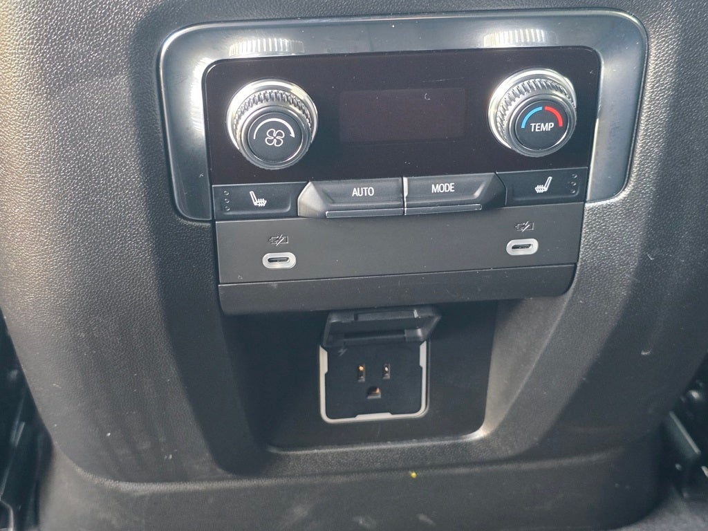 2024 GMC Yukon XL AT4