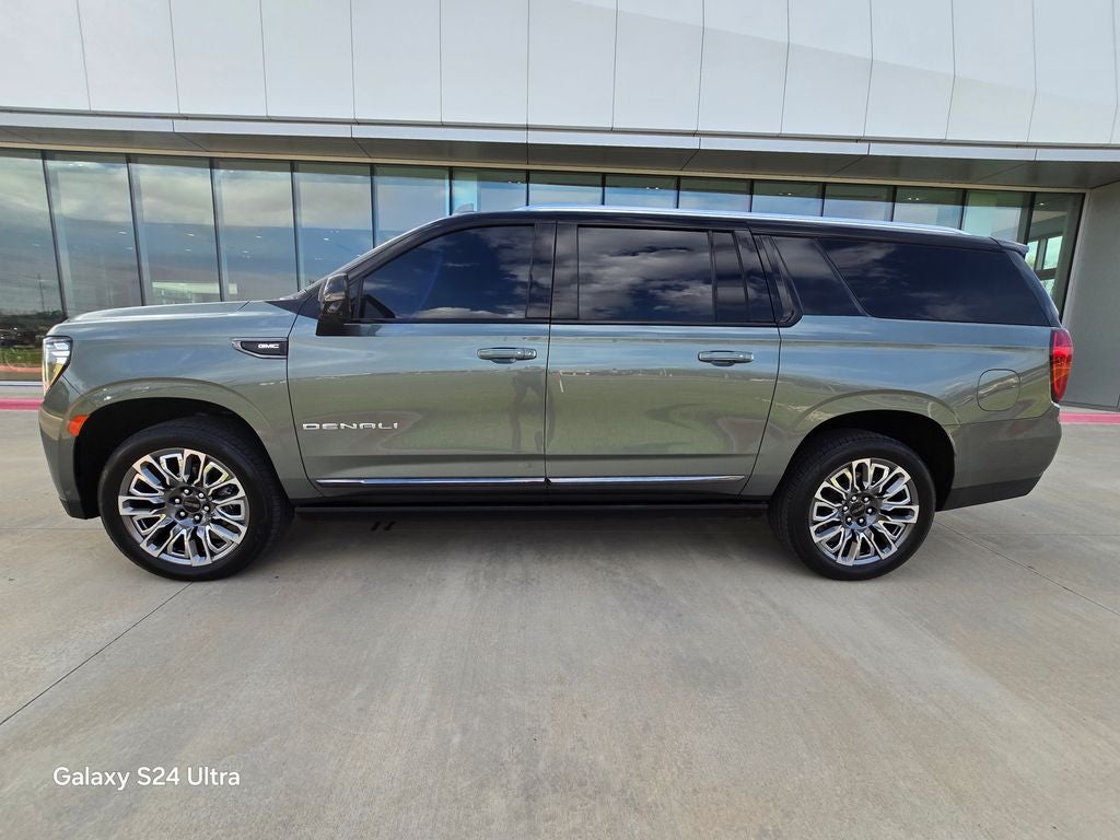 2023 GMC Yukon XL Denali Ultimate