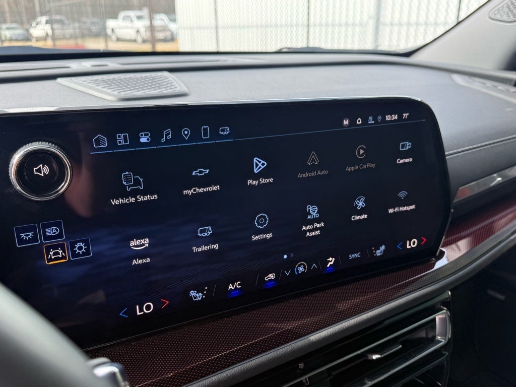 2025 Chevrolet Traverse Z71