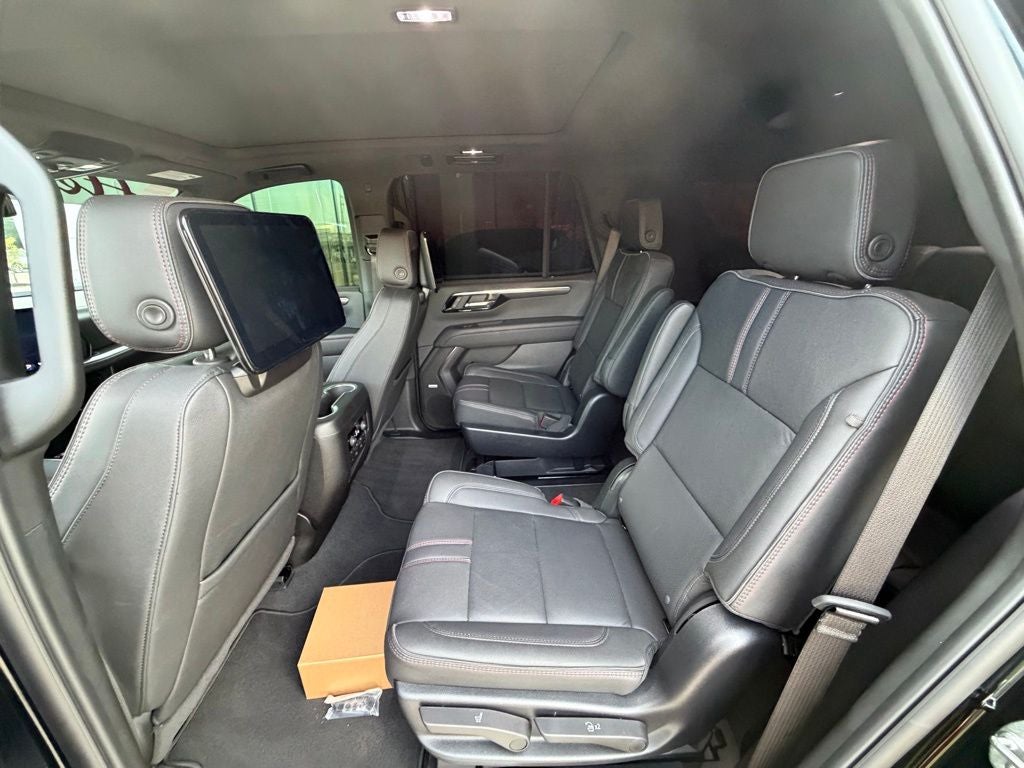 2025 Chevrolet Tahoe RST