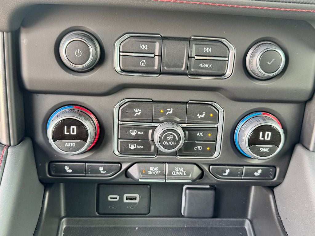 2024 Chevrolet Tahoe RST