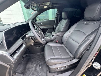 2024 Cadillac XT4 Premium Luxury