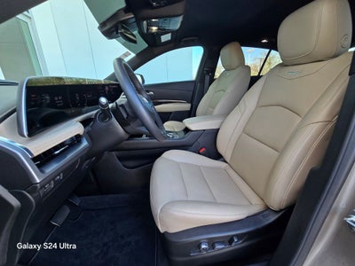 2024 Cadillac XT4 Premium Luxury