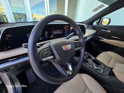 2024 Cadillac XT4 Premium Luxury