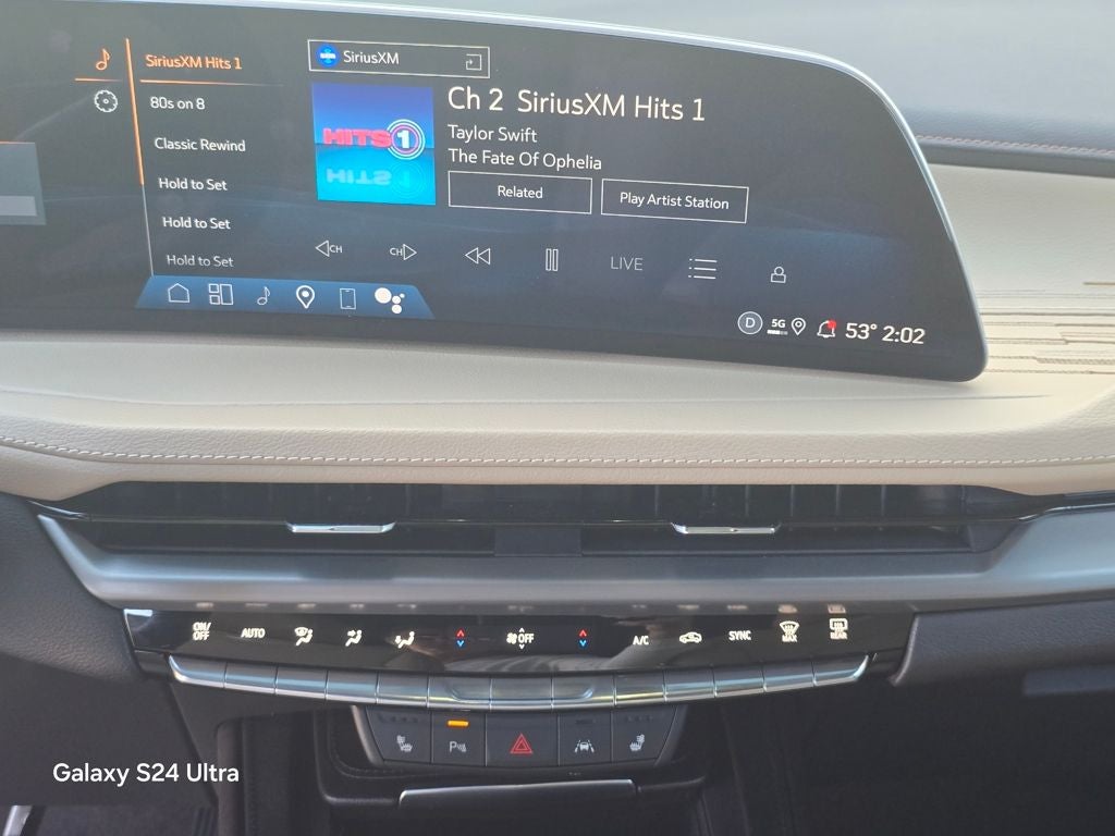 2024 Cadillac XT4 Premium Luxury