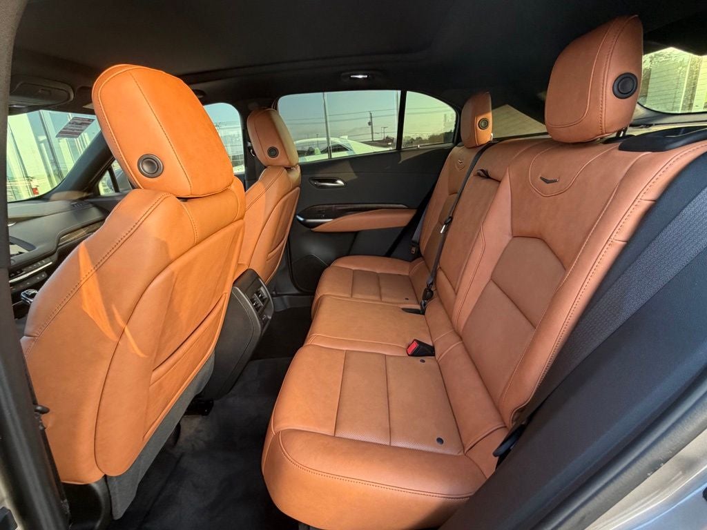 2022 Cadillac XT4 Premium Luxury