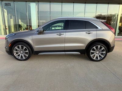 2022 Cadillac XT4 Premium Luxury