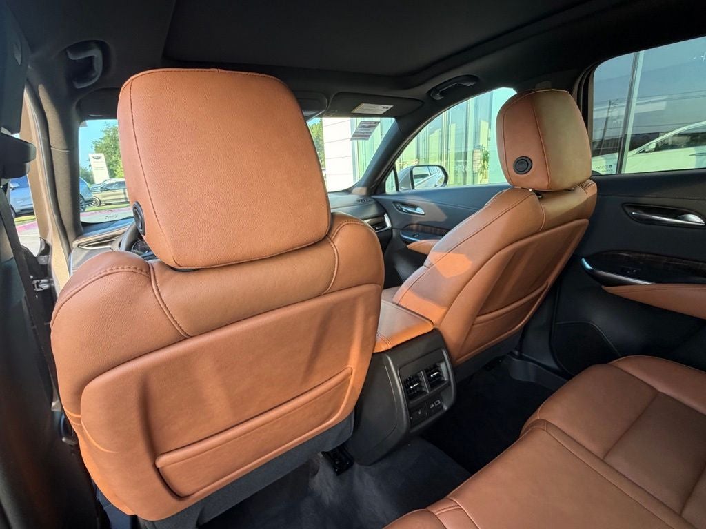 2022 Cadillac XT4 Premium Luxury