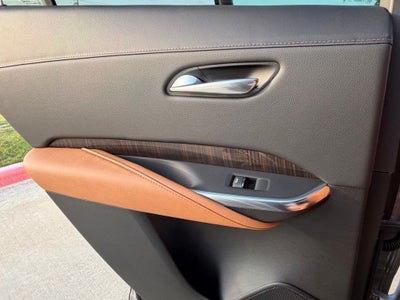 2022 Cadillac XT4 Premium Luxury