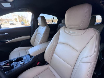 2025 Cadillac XT4 Premium Luxury