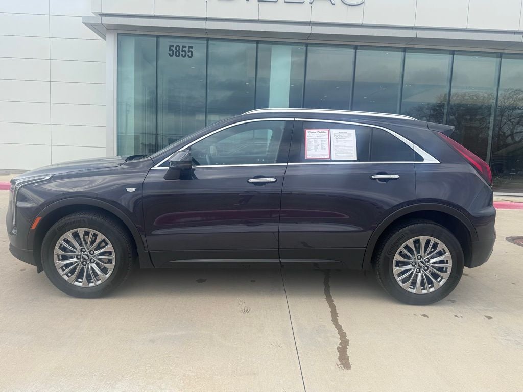 2025 Cadillac XT4 Premium Luxury