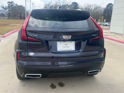 2025 Cadillac XT4 Premium Luxury