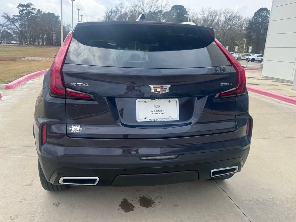 2025 Cadillac XT4 Premium Luxury