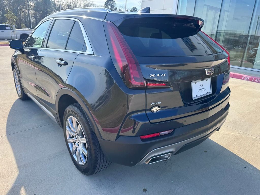 2023 Cadillac XT4 Premium Luxury