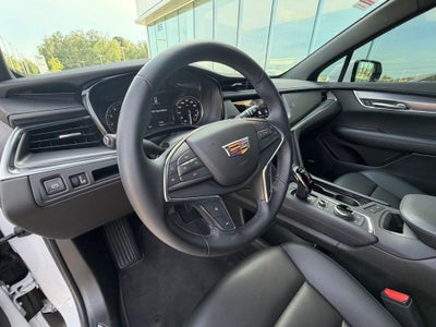 2024 Cadillac XT5 Luxury