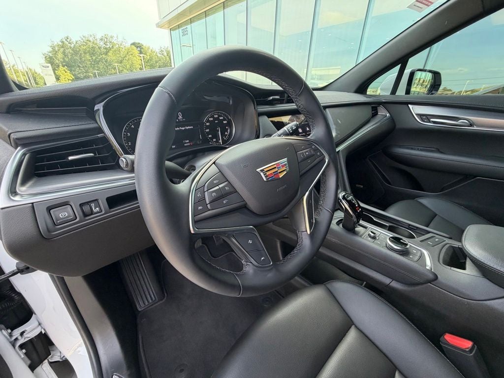 2024 Cadillac XT5 Luxury