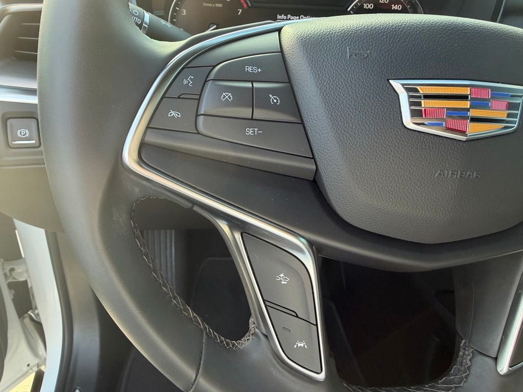 2024 Cadillac XT5 Luxury