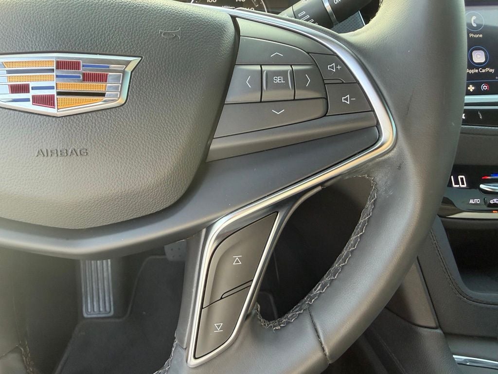 2024 Cadillac XT5 Luxury