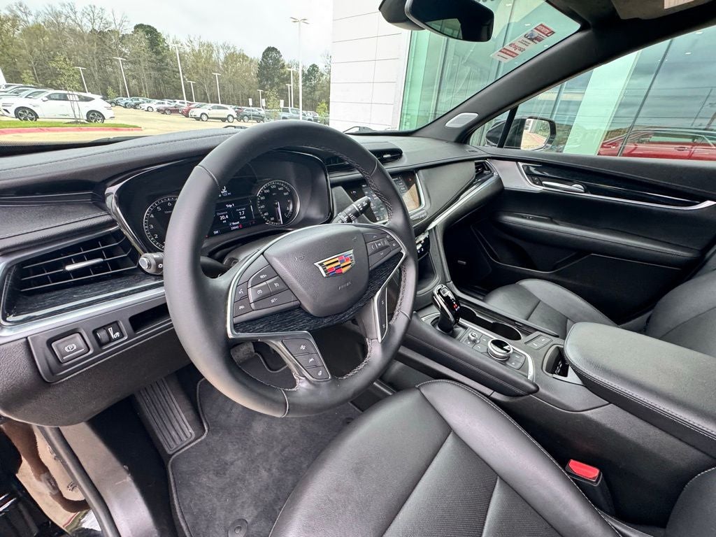 2025 Cadillac XT5 Premium Luxury