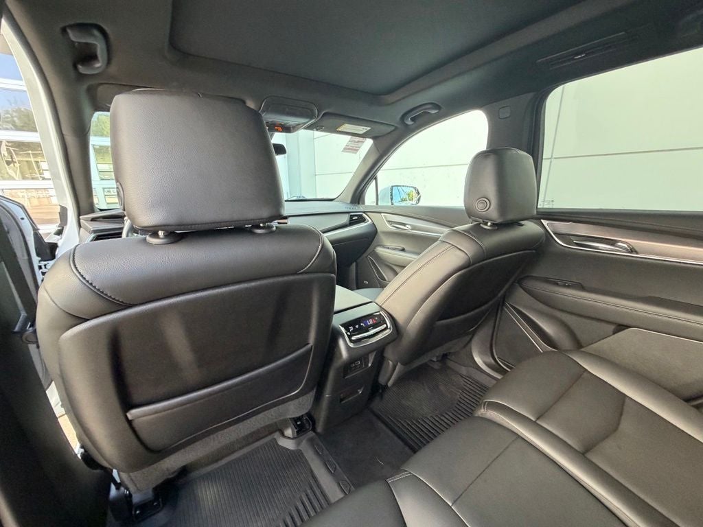2024 Cadillac XT6 Luxury