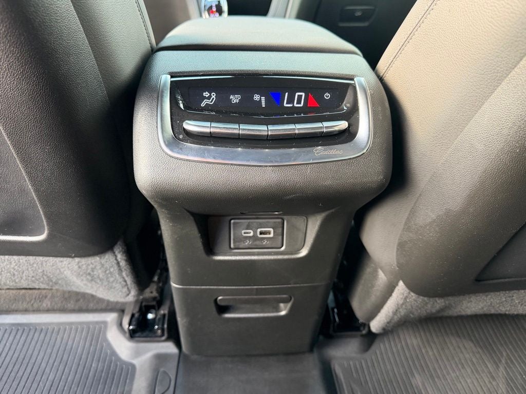 2024 Cadillac XT6 Luxury
