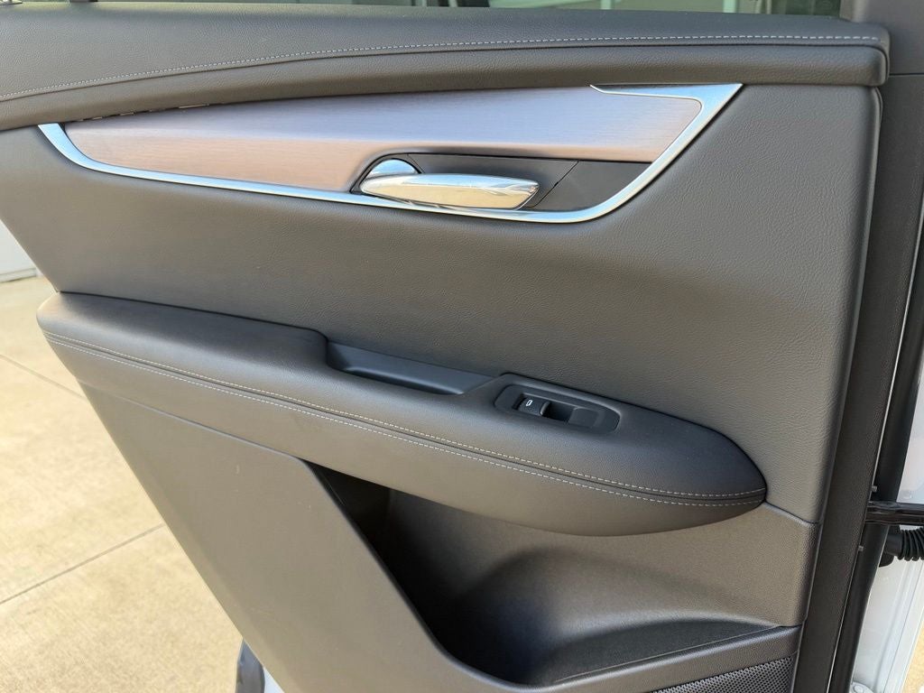 2024 Cadillac XT6 Luxury