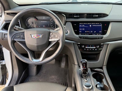 2024 Cadillac XT6 Luxury