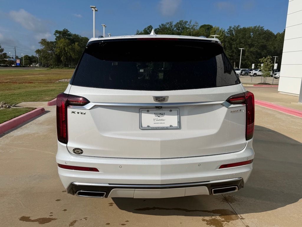 2024 Cadillac XT6 Luxury