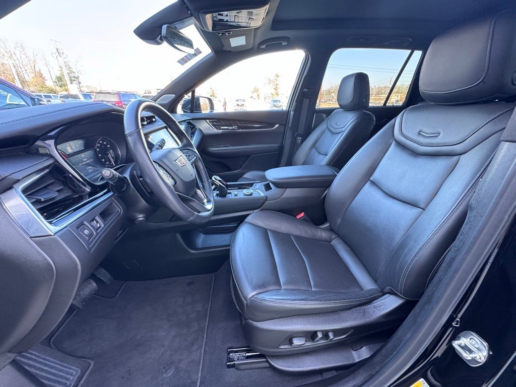 2025 Cadillac XT6 Premium Luxury