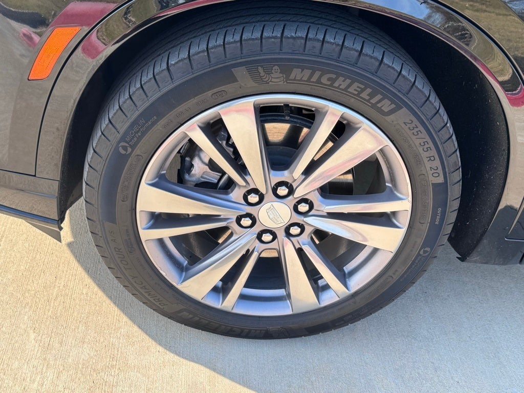 2025 Cadillac XT6 Premium Luxury