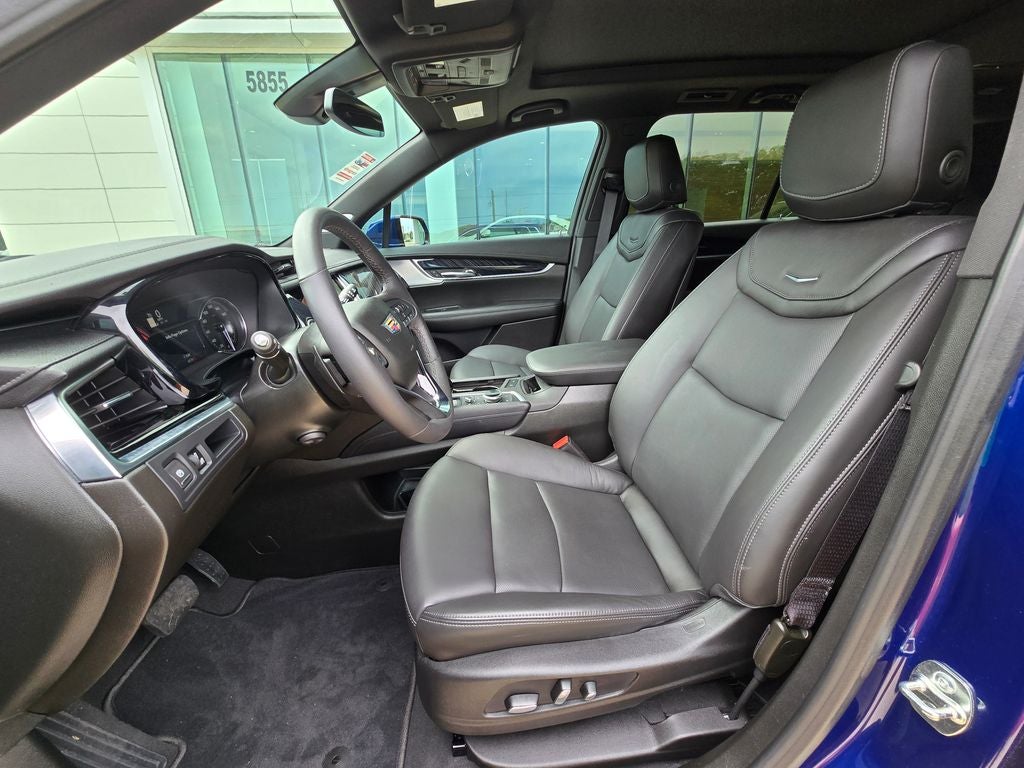 2025 Cadillac XT6 Premium Luxury