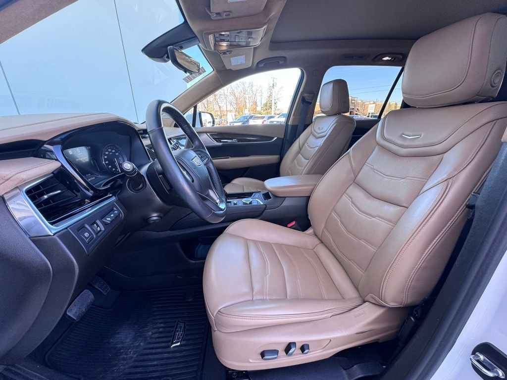2023 Cadillac XT6 Premium Luxury