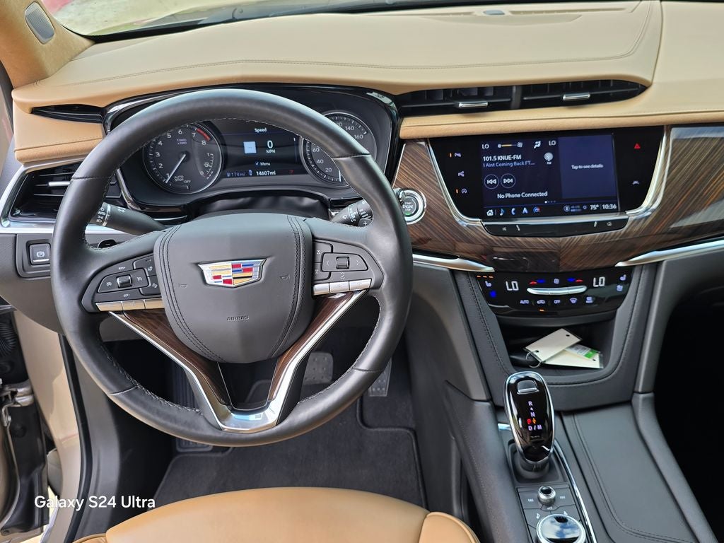 2023 Cadillac XT6 Premium Luxury