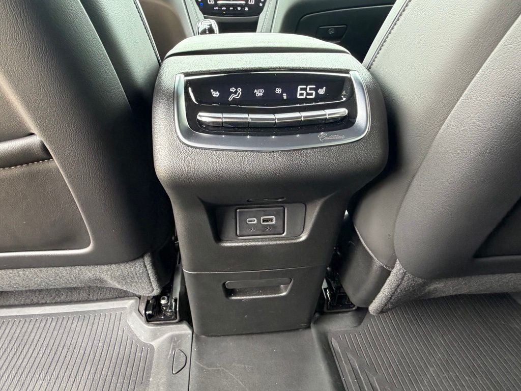 2025 Cadillac XT6 Sport