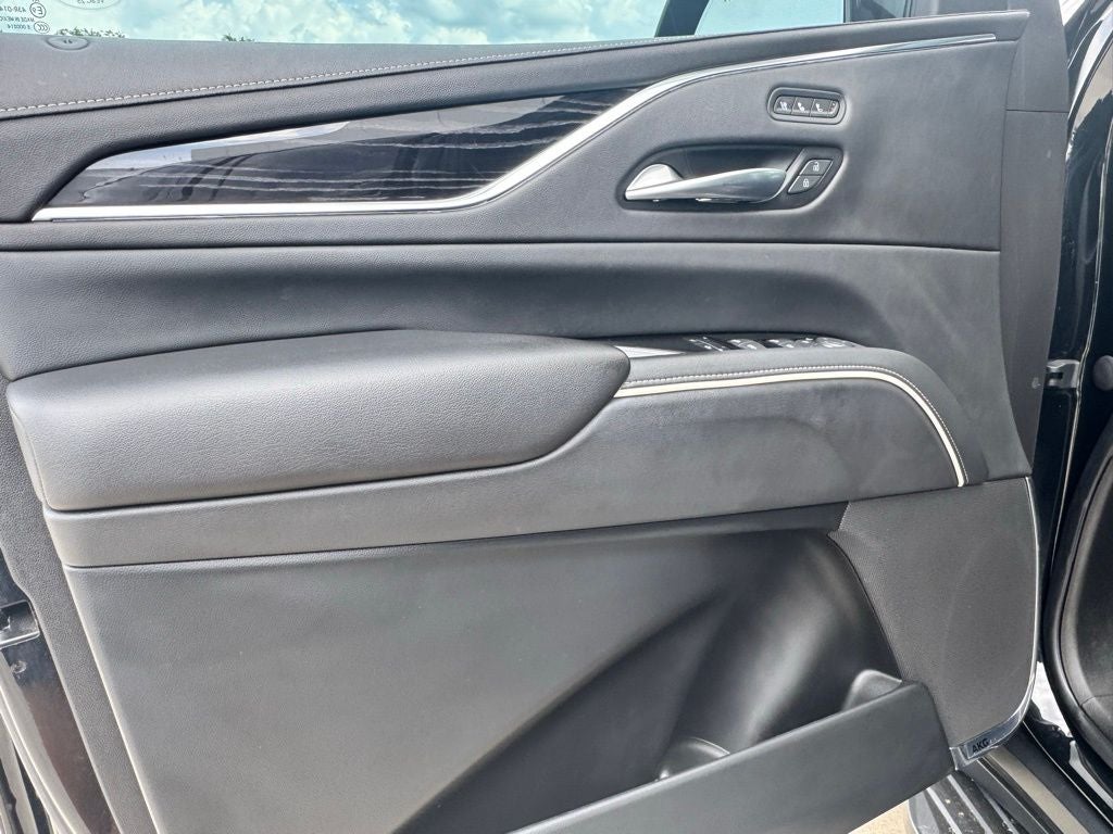 2022 Cadillac Escalade Sport