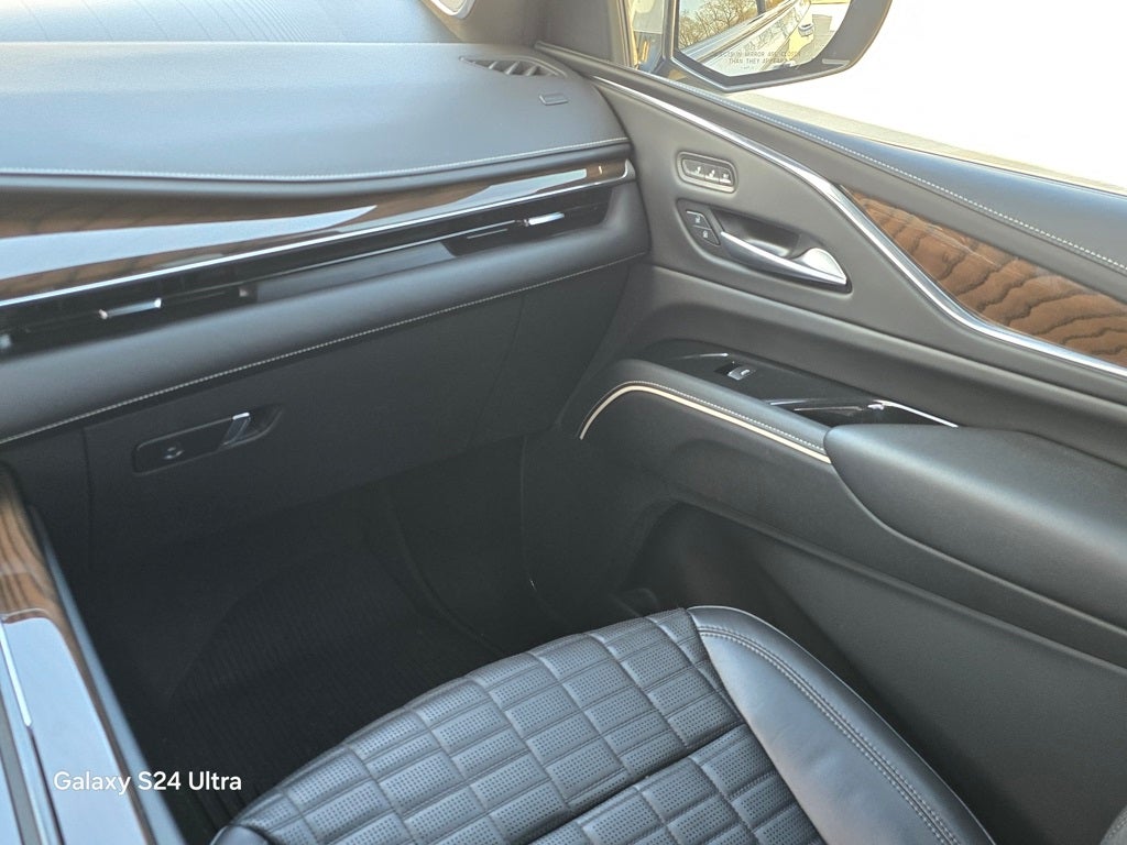 2023 Cadillac Escalade Sport Platinum