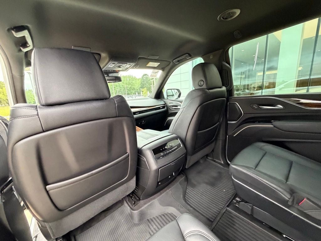 2023 Cadillac Escalade ESV Luxury