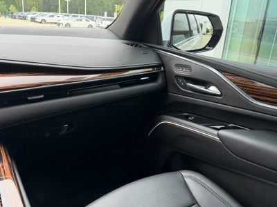2023 Cadillac Escalade ESV Luxury