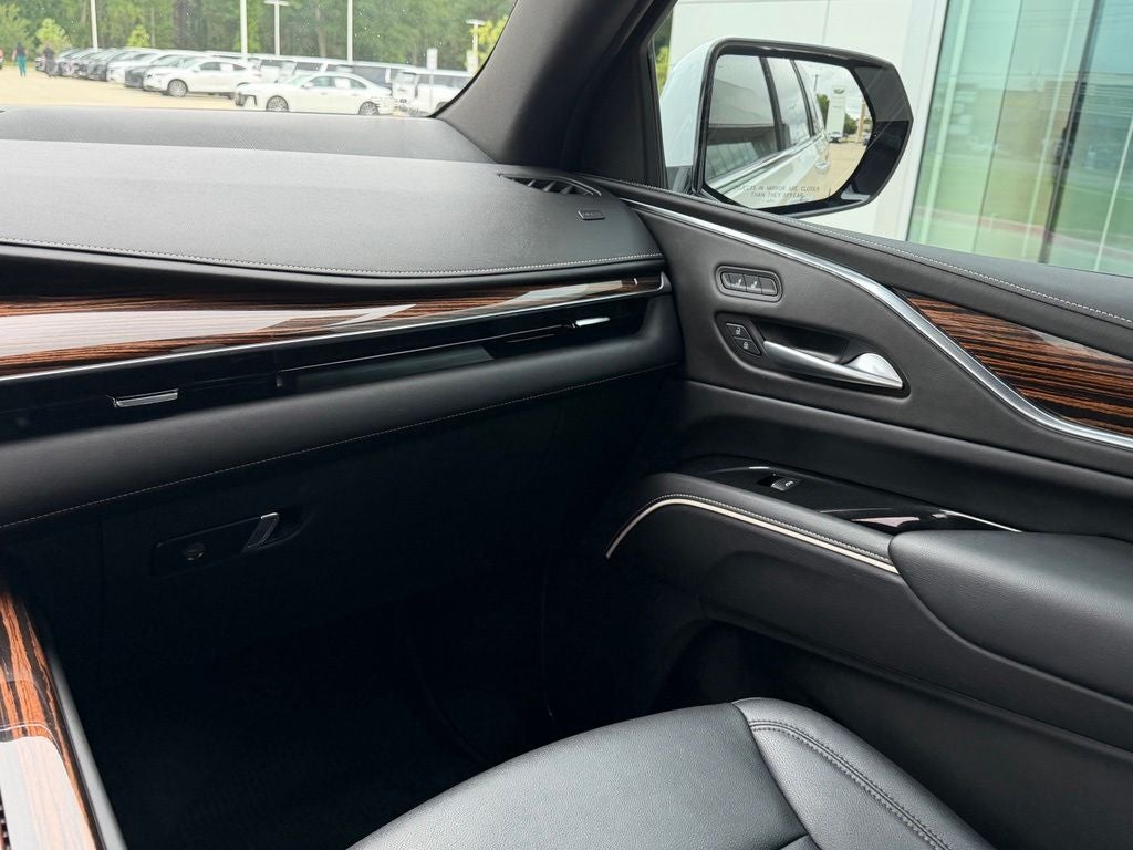 2023 Cadillac Escalade ESV Luxury