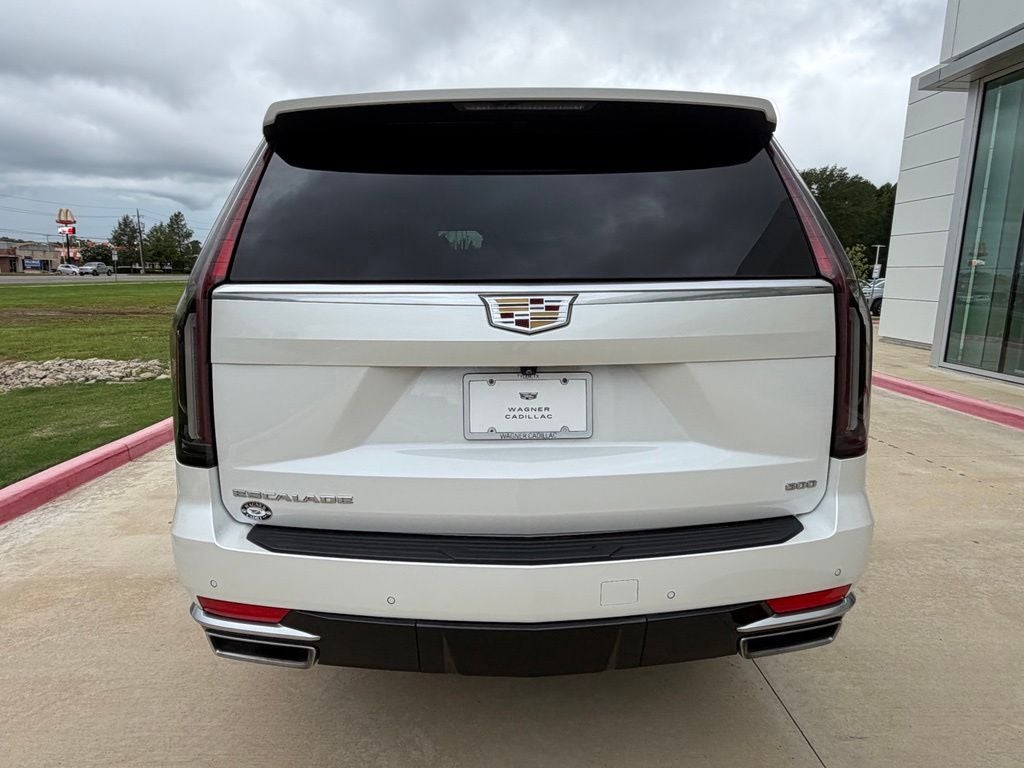2023 Cadillac Escalade ESV Luxury