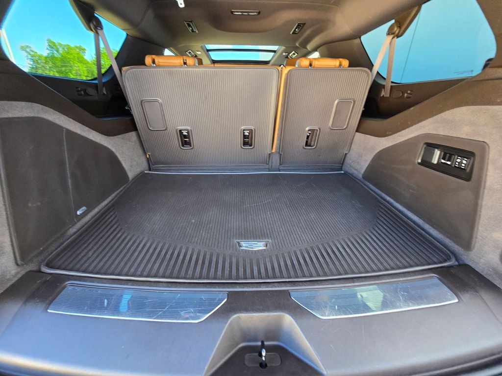 2022 Cadillac Escalade ESV Premium