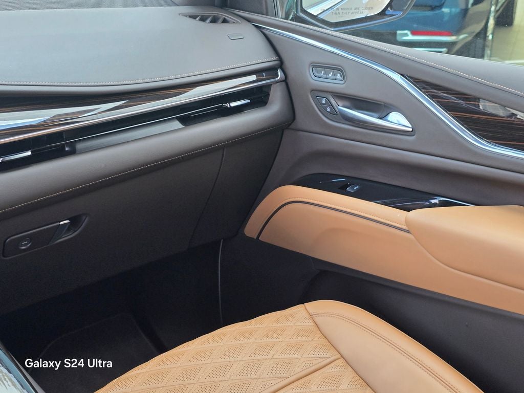 2024 Cadillac Escalade Premium Luxury